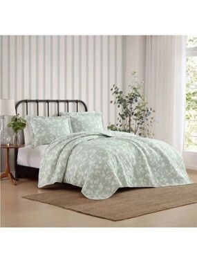 Laura Ashley Adorabelle Silhouette Green Twin Reversible Cotton Quilt 2 Pc Set